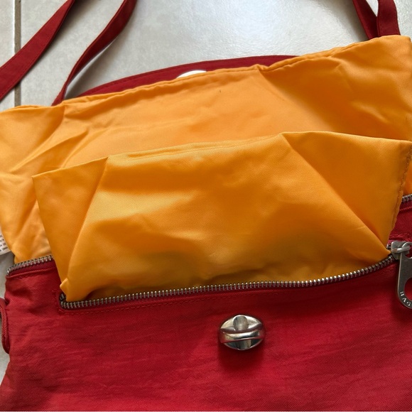 Baggallini Monaco crossbody bag - Picture 10 of 12